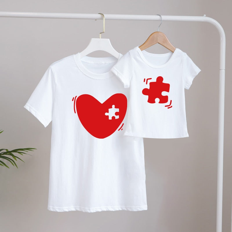 Family matching T-shirt love mommy and girl sleeve short mother and daughter baby kids outfits Look T Shirt Cute Tops.  Puzzle Piece missing from Heart