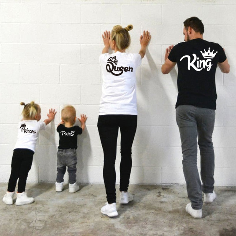 Family tshirt Mommy Daddy and Me baby Matching KING QUEEN princess Clothes Family Matching Outfits Look Baby Girl Boy Clothing.  King, Queen, Prince, and Princess t-shirts