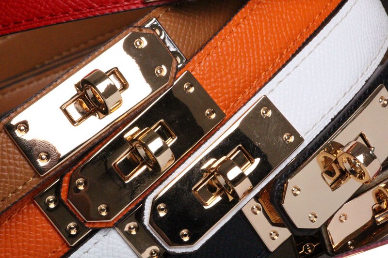 2022 New Luxury Brand High Quality Women Real Leather 1.8cm Width Belts Golden Lock Buckle Dress Jeans Sweater Waistband Belt