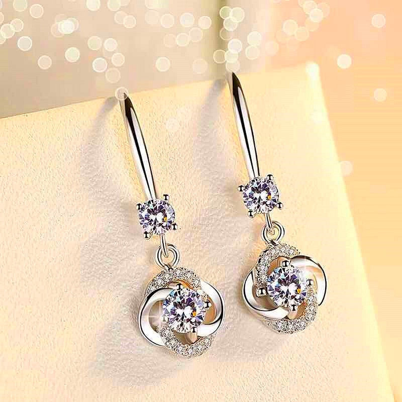 New Trending 925 Silver Needle Earrings for Women Natural Clear Zircon Piercing Stud Earrings Wedding Ear Christmas Gift Jewelry